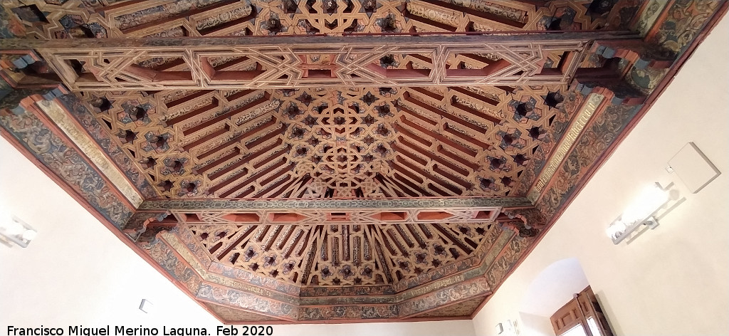 Madraza - Madraza. Artesonado mud�jar del Sal�n de los Caballeros XXIV