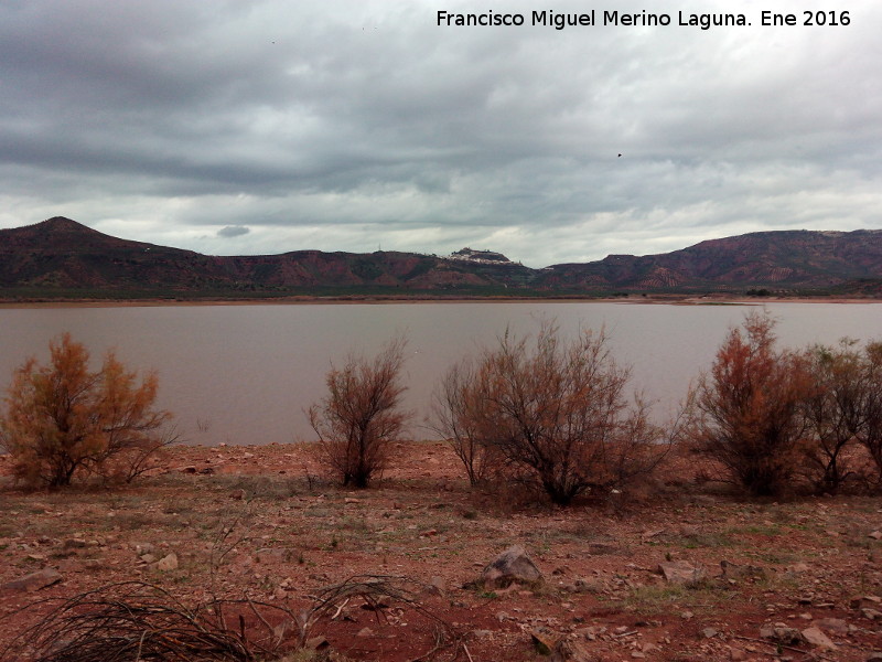 Pantano del Guadaln - Pantano del Guadaln. Al fondo Vilches