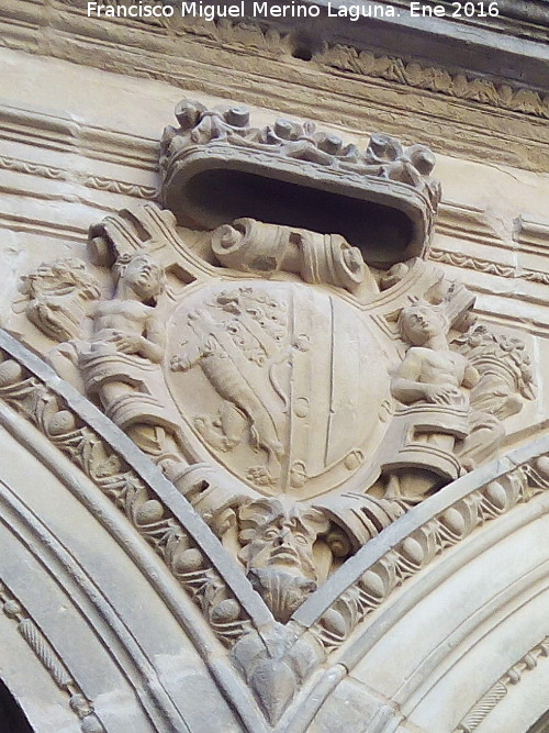 Palacio de Jabalquinto - Palacio de Jabalquinto. Escudo