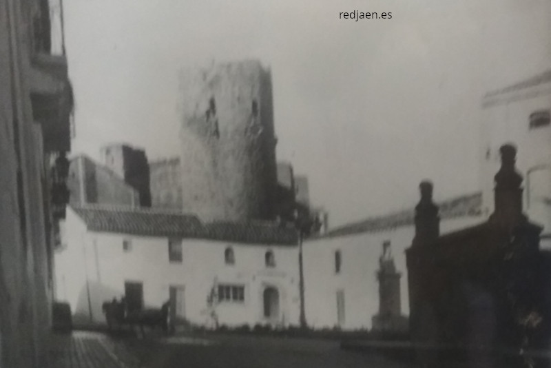 Castillo de Baos de la Encina - Castillo de Baos de la Encina. Foto antigua