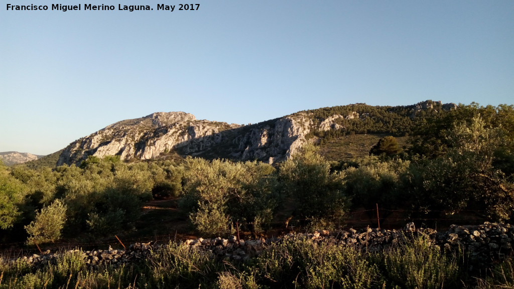 Cerro Lagunillas - Cerro Lagunillas. Al fondo el Cerro de la Matilla