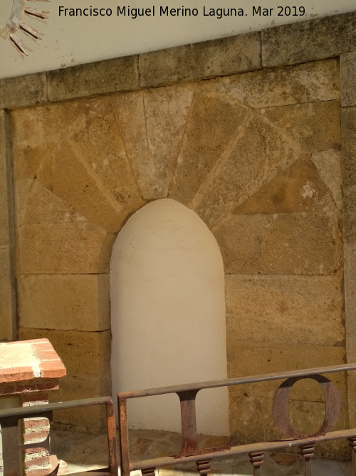 Iglesia de la Encarnacin - Iglesia de la Encarnacin. Puerta del castillo