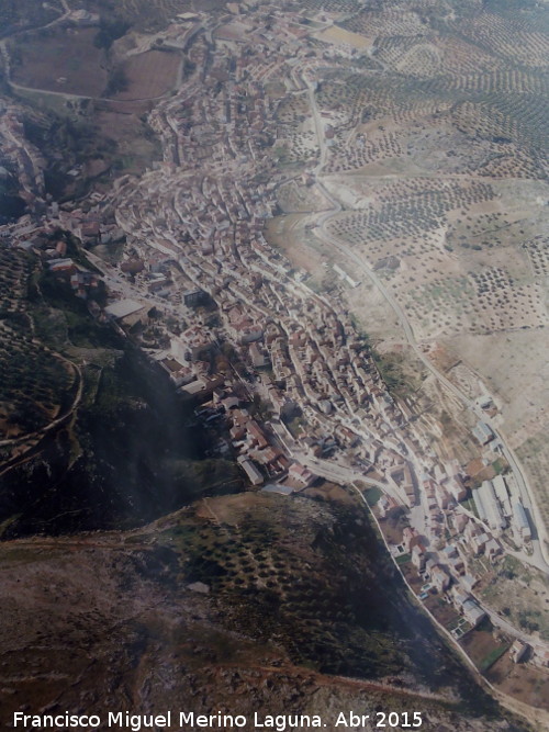 Fuensanta de Martos - Fuensanta de Martos. Foto area