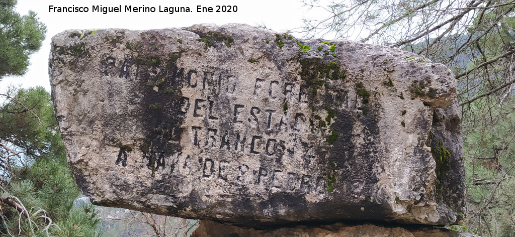 Pantano del Tranco - Pantano del Tranco. Hito de la Cuesta de Juan Domingo