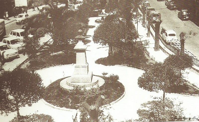 Monumento a Bernardo Lpez - Monumento a Bernardo Lpez. Foto antigua