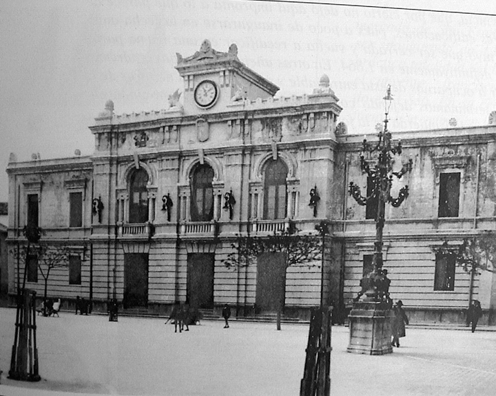 Ayuntamiento de Jan - Ayuntamiento de Jan. Foto antigua