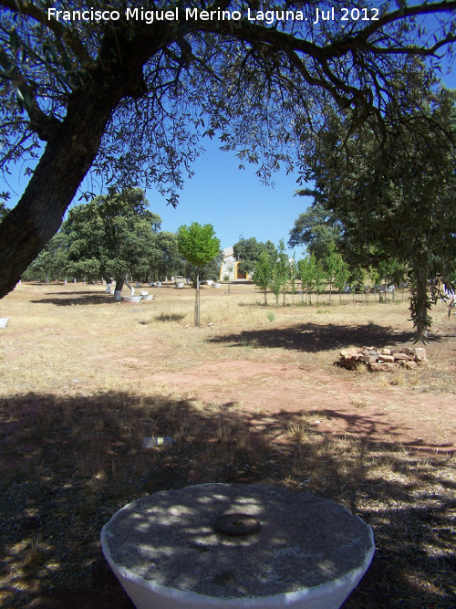 Santuario Ntra Sra de Nazaret - Santuario Ntra Sra de Nazaret. Al fondo la ermita