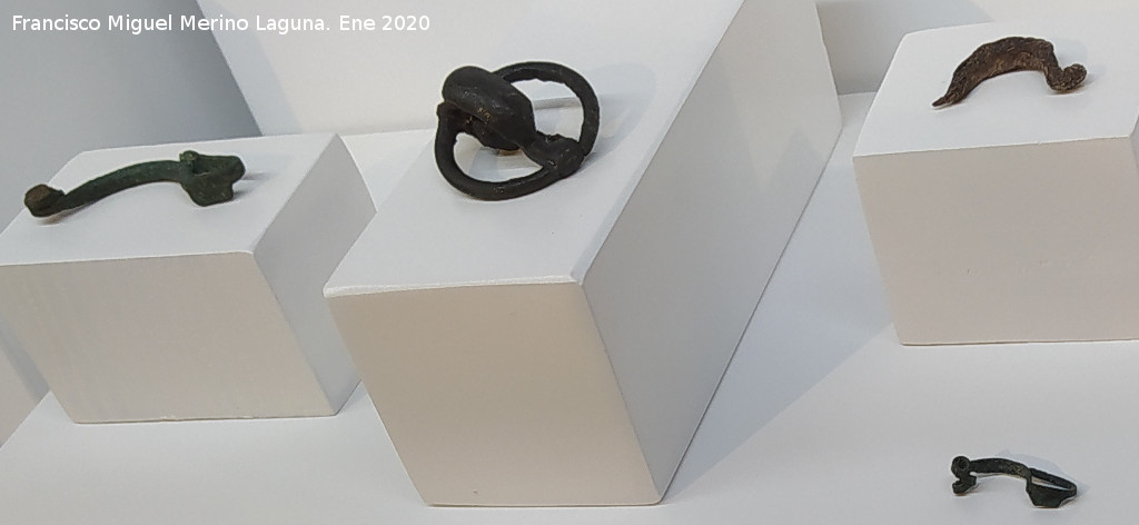 Palacio ibero del Cerro de la Merced - Palacio ibero del Cerro de la Merced. F�bulas. Exposici�n en el Museo Ibero de Ja�n