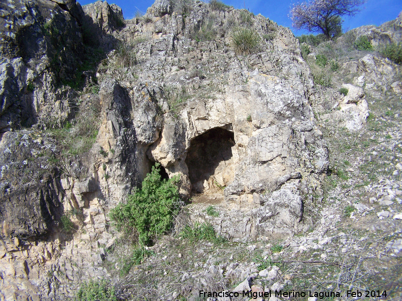 Poblado prehistrico de Peaflor - Poblado prehistrico de Peaflor. Cueva