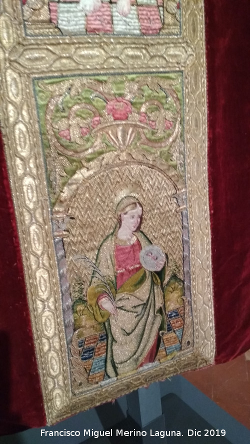 Catedral de Ja�n. Museo - Catedral de Ja�n. Museo. Casulla de San Blas. Detalle de Santa Luc�a