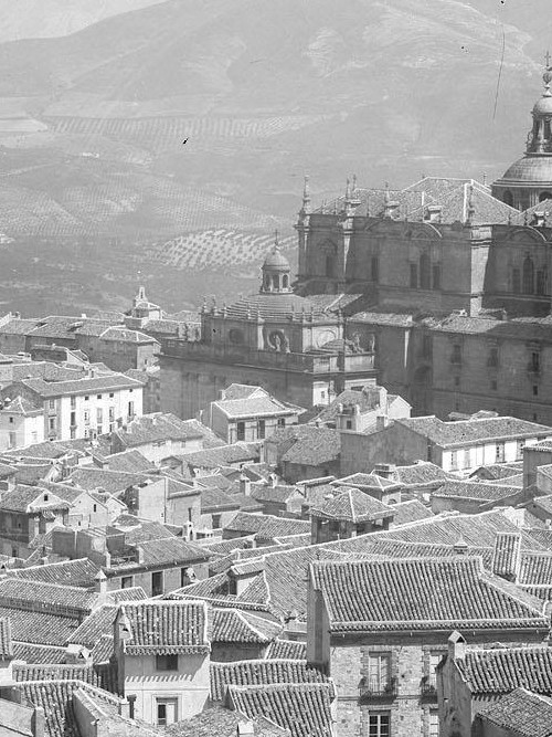 Catedral de Jan. Sagrario - Catedral de Jan. Sagrario. Coleccin Lauren J. (1816-1886) foto 1880-1881