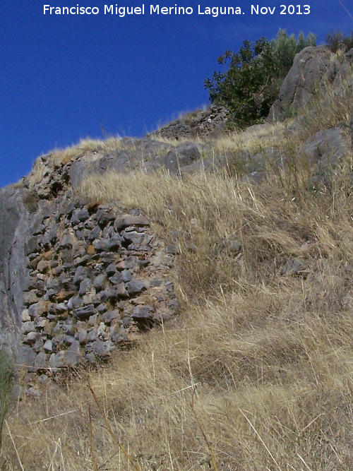 Castillo Vboras. Puerta Sur - Castillo Vboras. Puerta Sur. Rampa de acceso