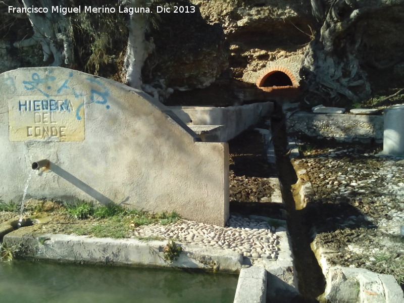 Pilar de la Higuera del Conde - Pilar de la Higuera del Conde. Pilar y mina de agua