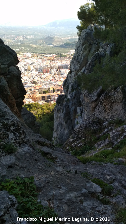 Cerro de Santa Catalina - Cerro de Santa Catalina. Ja�n al fondo