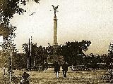 Monumento a las Batallas. Foto antigua