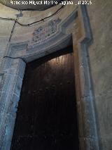 Catedral de Jan. Escalera de Caracol de la Torre Norte. Puerta con el ao 1717