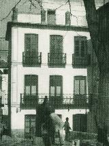 Casa de la Plaza de San Bartolom n 3. Foto antigua. Fotografa de Jaime Rosell Caada. Archivo IEG