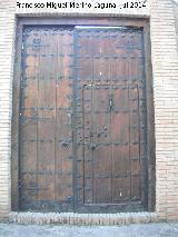 Iglesia de San Bartolom. Antigua puerta de San Bartolom actualmente en la Casera de los Lendnez