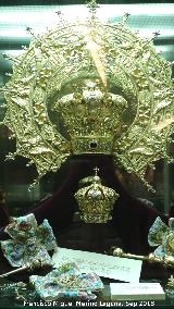 Virgen de la Capilla. Coronas de la Virgen y el Nio