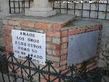 Cruz de la Iglesia. Placas