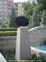 Curiosidades. Que fro. Busto de la Maquesa de Linares