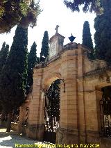 Cementerio de San Jos. Puerta de acceso