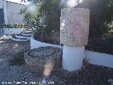 Cortijo de la Torre de la Condesa. Piedras de molino