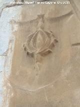 Casa de la Calle Cobos n� 2. Escudo izquierdo