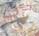 Pinturas rupestres del Abrigo de las Palomas. Figuras del centro en la parte superior