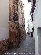 Iglesia de Santiago Mayor. Contrafuertes