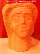 Cerro Alcal. Cabeza de mujer en piedra caliza siglos V-IV a.C. Museo Provincial de Jan