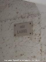 Calle Laurel. Placa