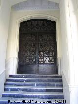 Hospital de los Marqueses de Linares. Puerta de entrada