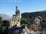 Antiguo aprisco. Formaciones de piedra afuera por debajo del aprisco