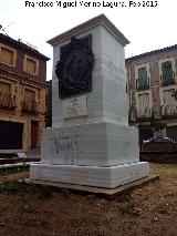Monumento a Rafael Contreras de la Paz. 