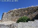 Castillo de Torredonjimeno. Murallas. 