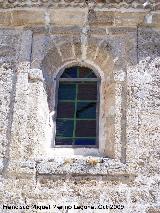 Iglesia de la Santa Cruz. Ventana de los pies de la iglesia