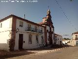 Iglesia de la Emperatriz Santa Elena. Casa Parroquial, Iglesia y la antigua Ermita