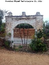 Arco del Cortijo El Pino. Parte trasera