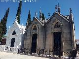 Cementerio de Torredonjimeno. Mausoleos neogticos