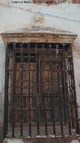 Casa de Jimnez de Mrmol. Ventana de la planta baja a la Travesa Herradores y la Calle Salsipuedes