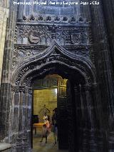Catedral de vila. Sacrista Romnica. Portada