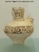 Historia de Murcia. Jarrito con pico vertedor siglo XII. Museo de Santa Clara