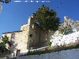 Iglesia de la Asuncin. Al fondo el castillo