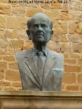 Monumento a Antonio Parra Cabrera. Busto