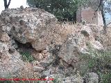 Castillo de Peolite. Restos de tapial procedentes de la torre semiderruida