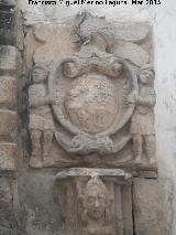 Casa de la Calle Don Diego n 23. Escudo derecho