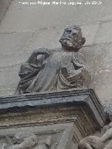 Sacra Capilla de El Salvador del Mundo. Detalle de la Portada de Santiago