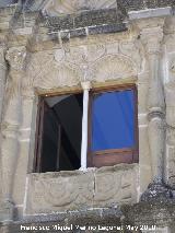 Casa de Las Torres. Ventana izquierda con parteluz