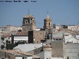 Muralla de beda. Torre de la Cava, la Torre del Reloj, y al fondo la Torre de la Santsima Trinidad